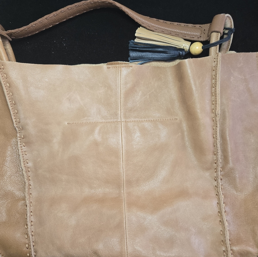 ​The Sak Los Feliz Leather Tote in Tobacco/Tan​Title: The Sak Los Feliz Leather